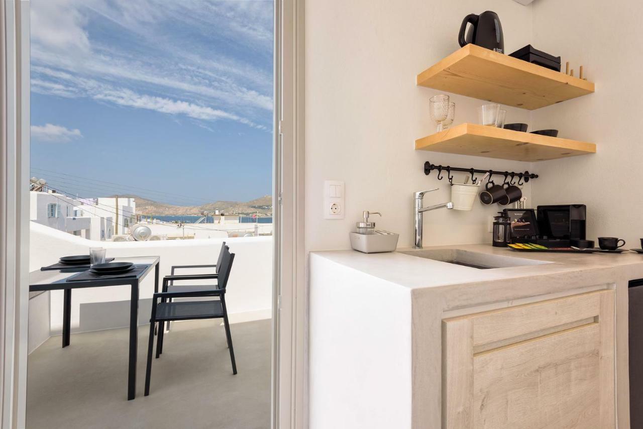 Peven Suites Naousa  Habitación foto